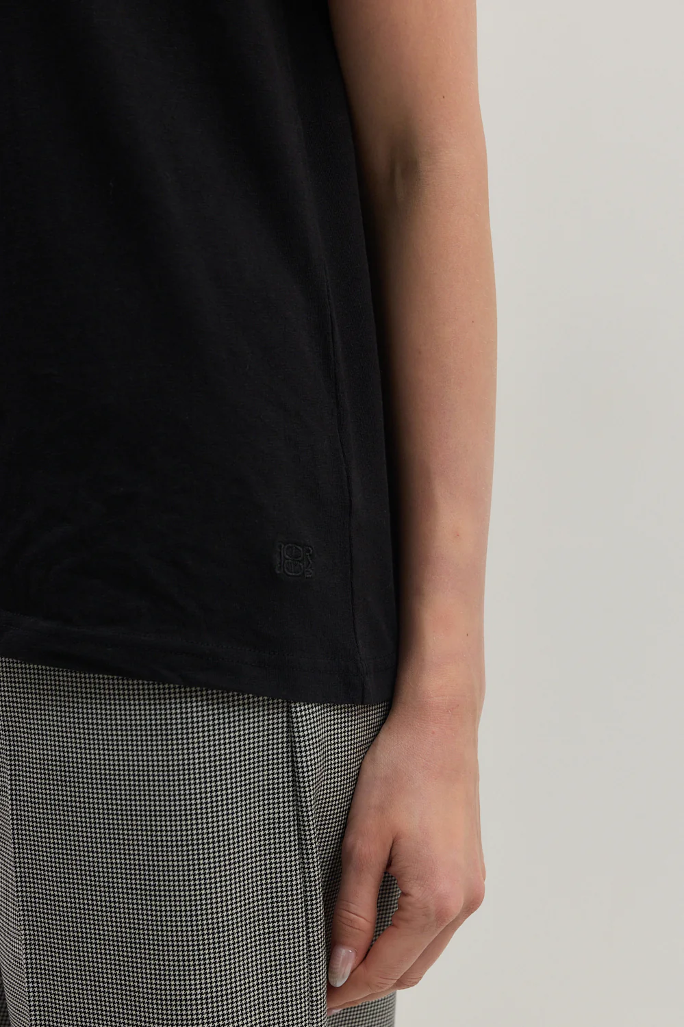 Classic Crew Neck T Shirt - Image 7