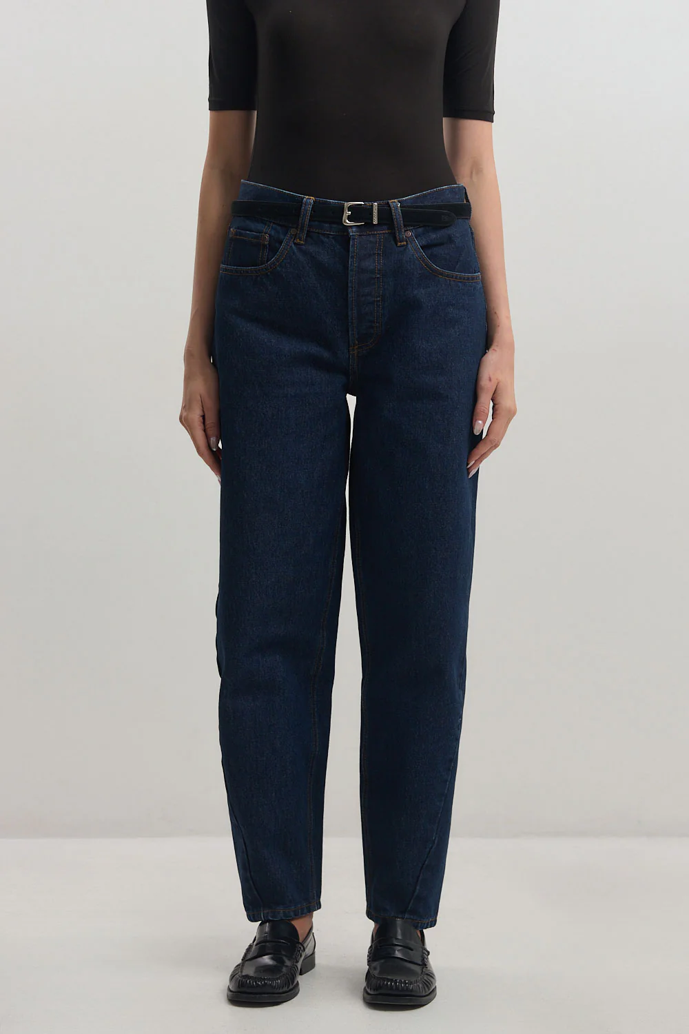 No.21| Mid Rise Barrel Denim - Image 2