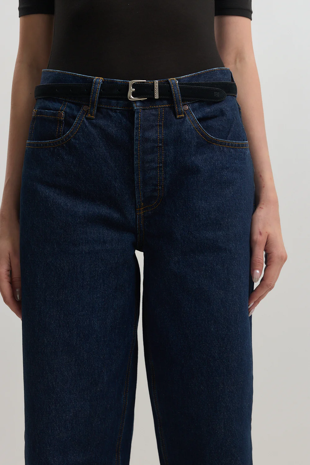 No.21| Mid Rise Barrel Denim - Image 7