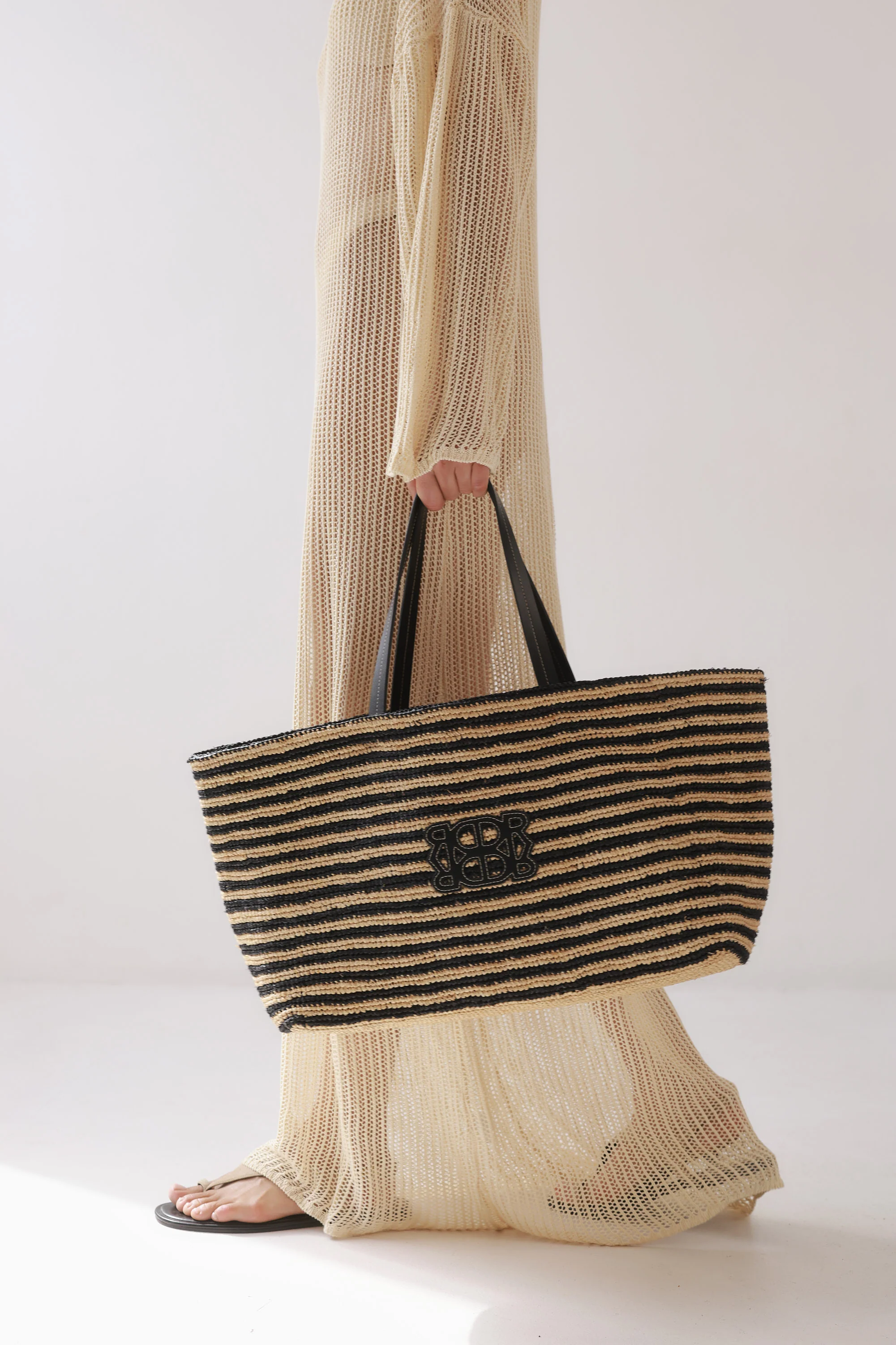 Raffia Crochet Tote - Image 5