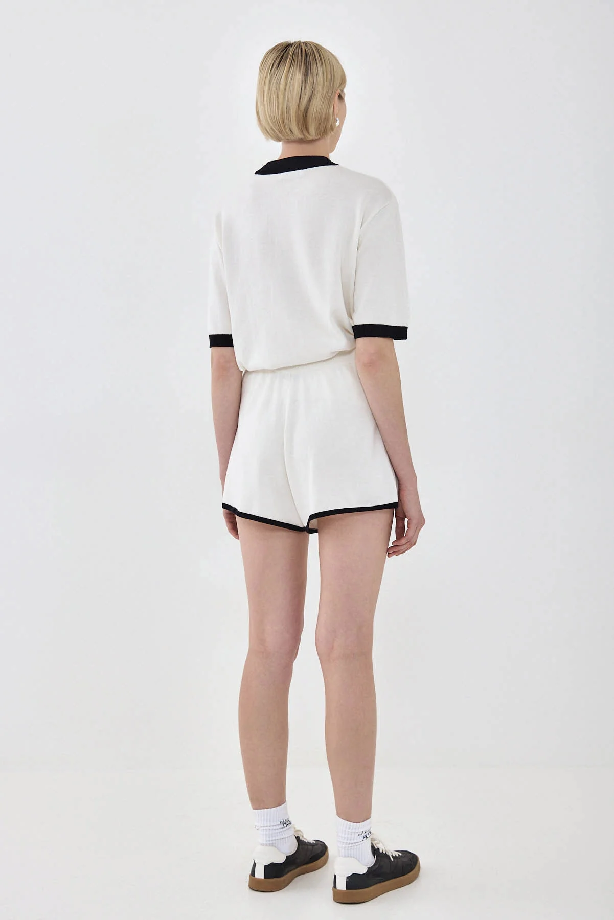 Sporty Knitted Shorts - Image 5